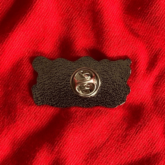 Lagunitas Pin - Picture 2 of 2